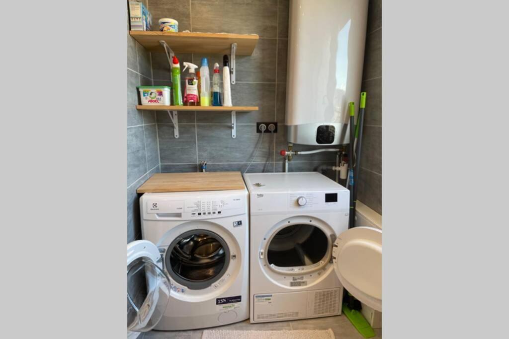 Appartement De Adrien Garage Prive Charleville-Mézières Dış mekan fotoğraf