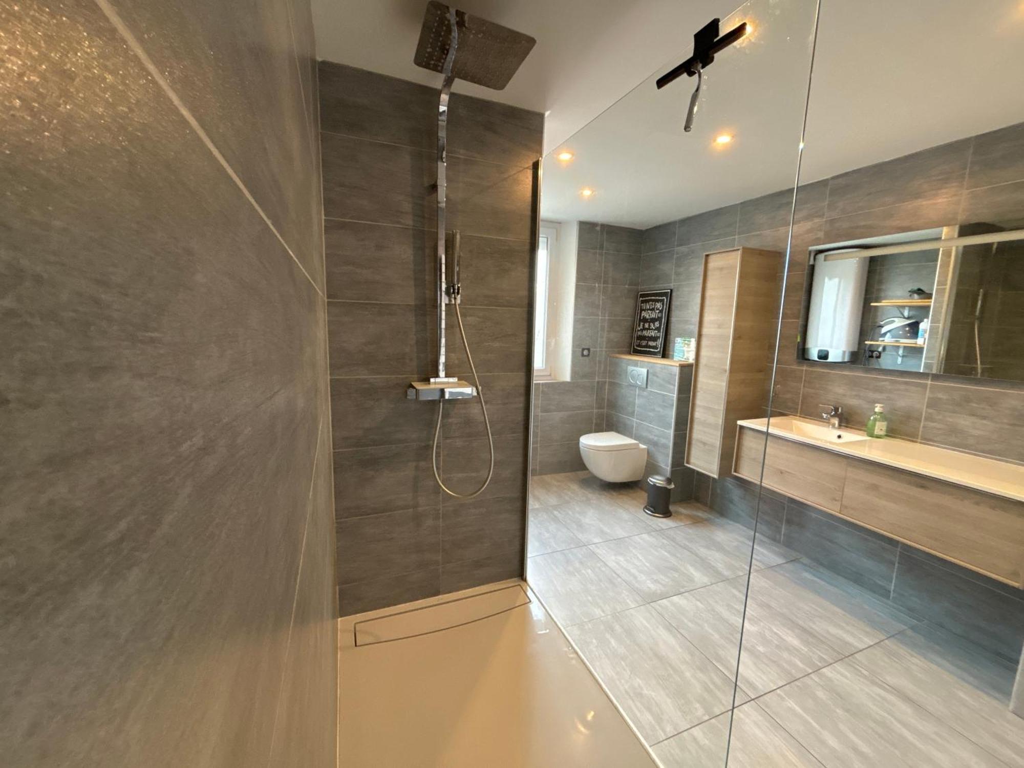 Appartement De Adrien Garage Prive Charleville-Mézières Dış mekan fotoğraf